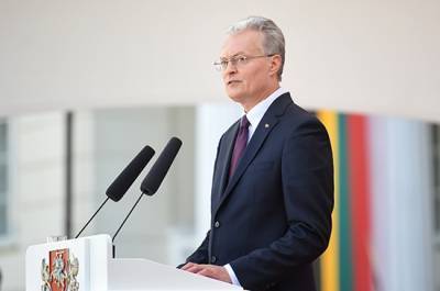 Президент Литвы надеется на «новую страницу» в отношениях с США