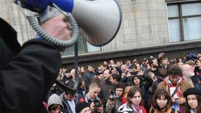 «Действия провокаторов нам понятны»: Кремль о призывах выйти на незаконную акцию