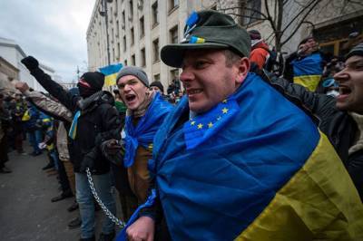 ЕС пересмотрит договор, за который стоял Майдан
