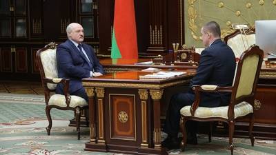 Белоруссия "на колени не рухнет", пообещал Лукашенко