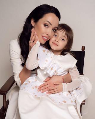 Екатерина Кухар показала, как подросла ее дочь от Александра Стоянова