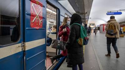 Метро Петербурга ожидает снижения пассажиропотока почти на четверть