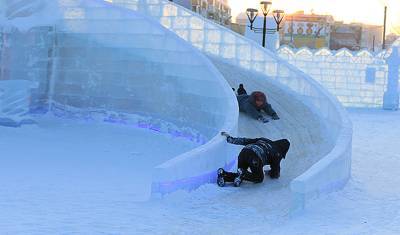 В Москве прокуратура проверит безопасность снежных горок