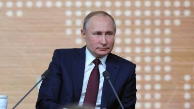 Путин внес в ГД законопроекты о приоритете Конституции в Трудовом, Земельном и Жилищном кодексах