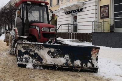 Улицы Твери ежедневно очищают от снега