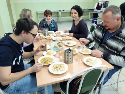 «Дома едим то же самое»: родители липецких учеников оценили школьное питание
