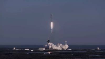 Новый рекорд SpaceX: Одну ракету запустили восемь раз подряд