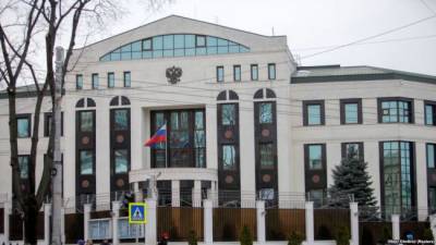 Посольство России обеспокоено начавшейся в Молдавии русофобией