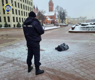 В центре Минска у Дома правительства мужчина совершил самоподжог