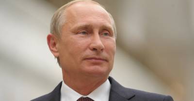 Путин позволит чиновникам работать даже после 70 лет