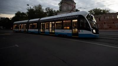 Московский трамвай загорелся на полном ходу в Чертаново