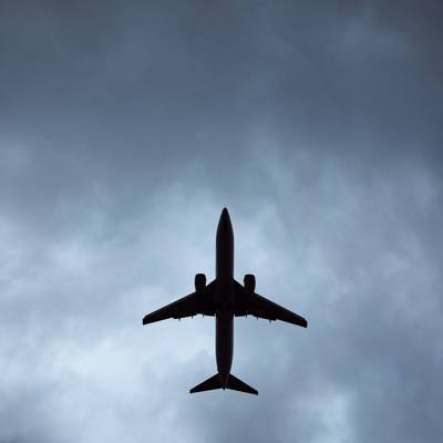 Пассажирку рейса "Мурманск-Москва", закурившей в самолете, выписали огромный штраф