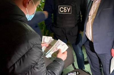 В Житомире чиновник попался на взятке в 123 тыс. грн за закупку кислорода в больницу