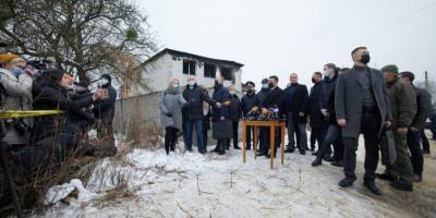 Огонь охватил весь этаж: в МВД объяснили, почему пожарные не спасли 15 постояльцев дома престарелых в Харькове