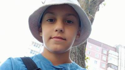 В Тернополе 11-летнего мальчика обстреляли из дробовика: он катался на санках возле школы