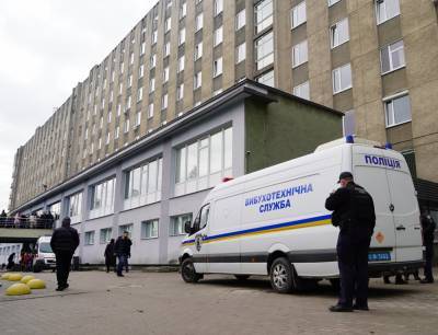 Из львовской больницы эвакуировали более 1 тыс человек: Названа причина