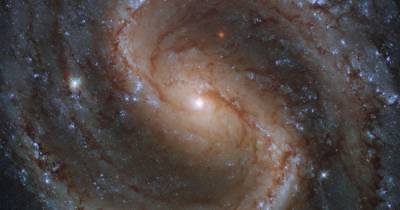 NASA сделало потрясающее фото "потерянной галактики"