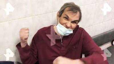 Бари Алибасова госпитализировали в реанимацию