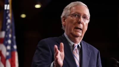 Лидер республиканцев в Сенате указал на первые ошибки нового президента