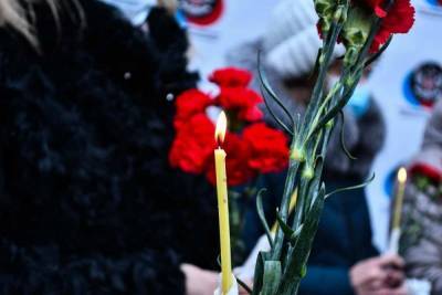 В Донецке почтили память мирных жителей Донбасса, погибших под...