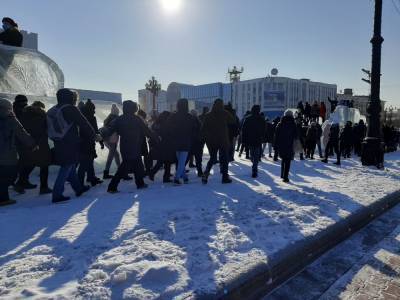 В Хабаровске водят протестный хоровод: акции в поддержку Навального начались в России. Онлайн