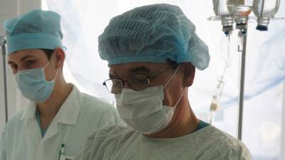 Тюменский торакальный хирург Владимир Попков уходит на пенсию