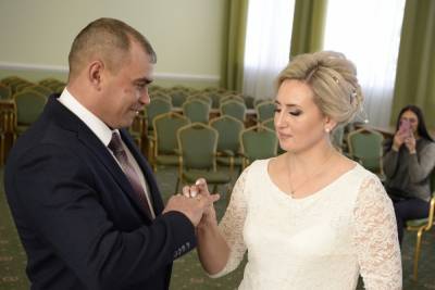 В Рассказовском районе зарегистрировали первый брак в новом году