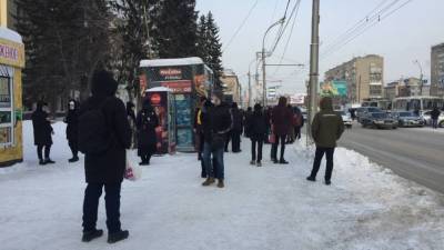 Незаконный митинг в поддержку Навального в Новосибирске собрал крайне мало людей
