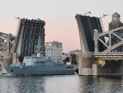 В ВМФ России создана и развивается новая система сервисного обслуживания кораблей и подлодок