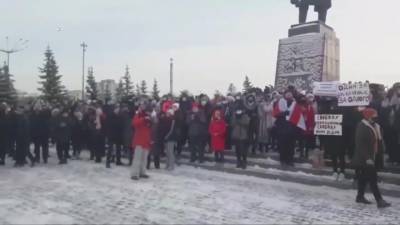 Красноярский протестующий завернулся во флаг белорусской оппозиции