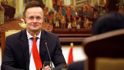 Глава МИД Венгрии заявил о лицемерии ЕС из-за призывов к санкциям против РФ