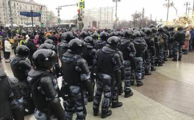 «ОВД-Инфо»: Около 330 человек задержано к этой минуте в России на акциях в поддержку Алексея Навального