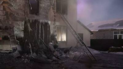На Сахалине назвали возможную причину пожара в частном доме