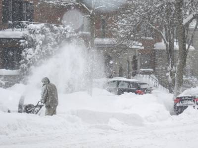 Жилищный комитет проверяет, как убирают снег в центре Петербурга
