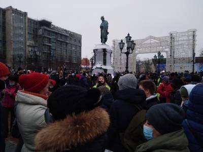Митинг в поддержку Алексея Навального в Москве: трансляция Sobesednik.ru