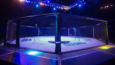 Непобедимого бойца UFC уволили за нарушение антиковидных правил