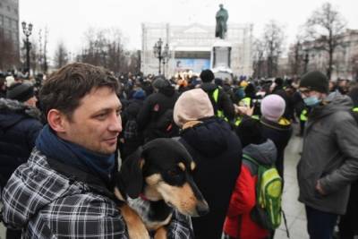 Около 4 тысяч человек собралось на Пушкинской площади в Москве - полиция