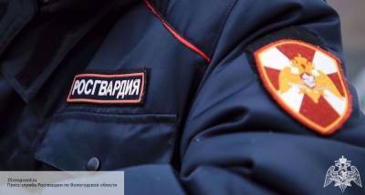 В центре Петербурга настоящие росгвардейцы задержали ряженого «коллегу»