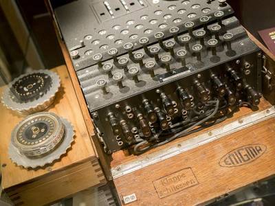Шесть шифровальных машин Enigma подняты из Балтийского моря