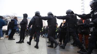 Корректное поведение полицейских на незаконной акции в Москве отметили в СПЧ