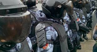 Полиция применила резиновые дубинки при задержании сторонников Навального в Москве