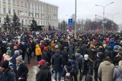Оперштаб: 19 человек с коронавирусом пришли на митинг в Москве