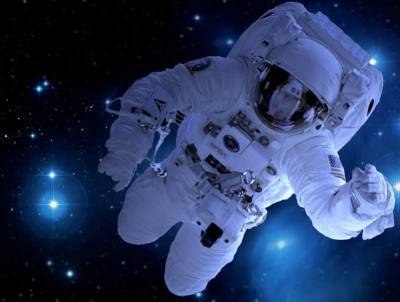 «Ни снаружи, ни внутри»: Китайский астронавт Ян Ливэй рассказал о странном «стуке» за бортом корабля в космосе