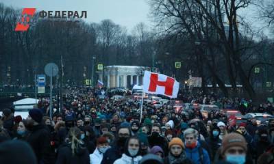 Парализованный Петербург и арест псковского депутата: как в СЗФО прошли акции в поддержку Навального