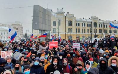 «Ледовое побоище» на Урале и жесткие задержания по всей стране: Россия вышла на протесты