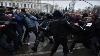 Свыше 600 участников незаконной акции протеста были задержаны в Москве
