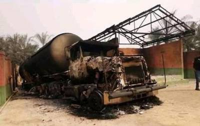 В Нигерии при взрыве машины с газом сгорели 30 человек