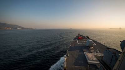 Американский эсминец "Дональд Кук" заметили в Черном море