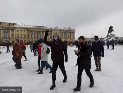Около 300 подростков задержали на незаконных митингах в России
