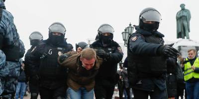 Более 3 тысяч человек задержаны по всей России на акциях в поддержку Навального: видео